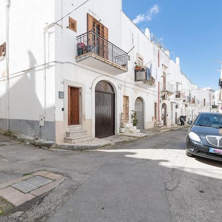 White Stone Flats & Studios Ostuni Room photo