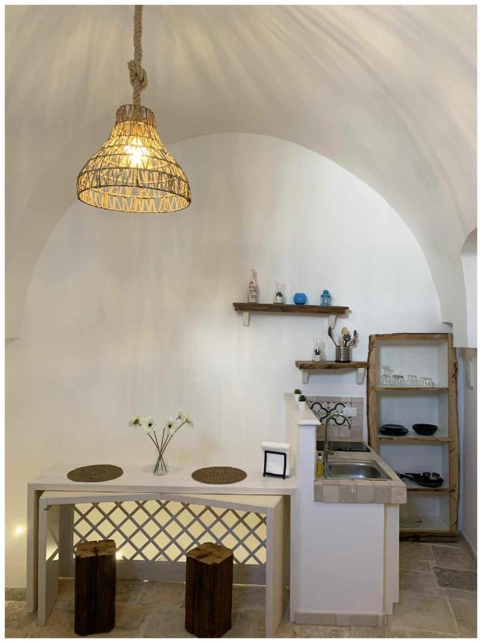 White Stone Flats & Studios Ostuni Exterior photo