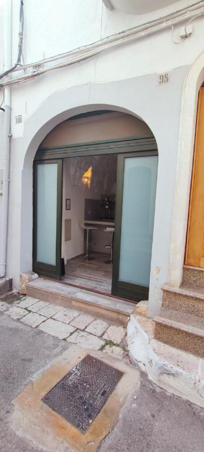 White Stone Flats & Studios Ostuni Room photo