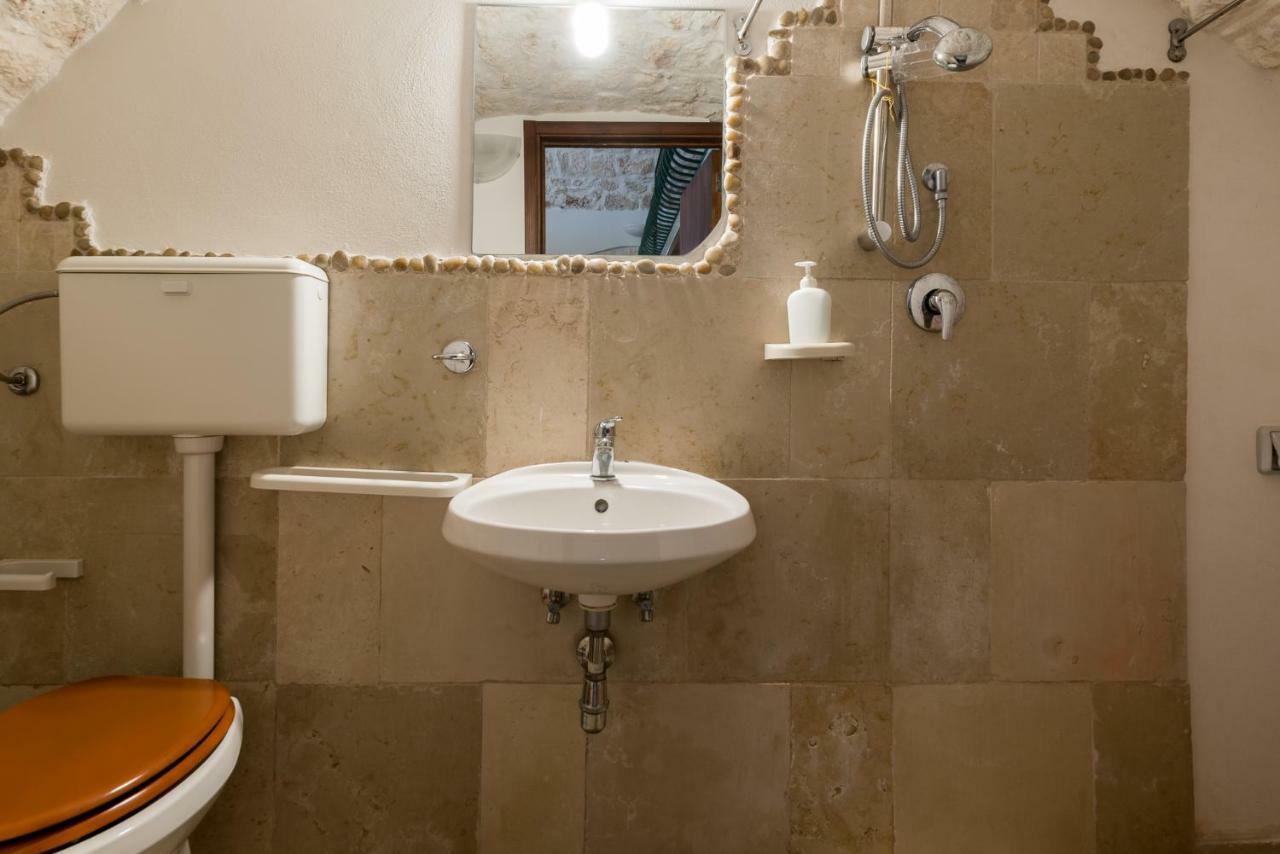 White Stone Flats & Studios Ostuni Room photo